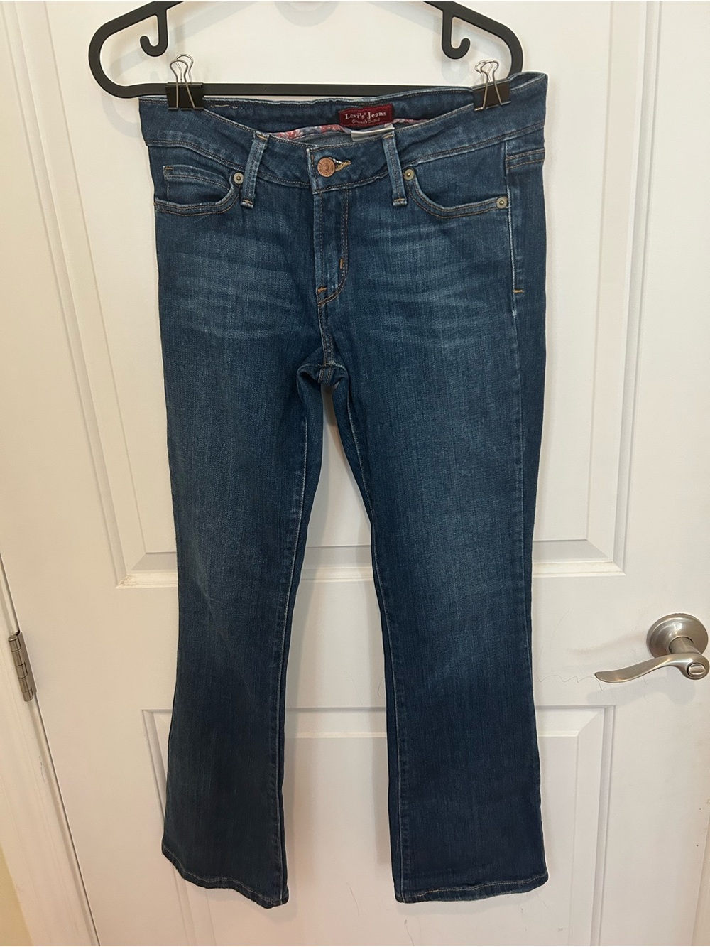 Vintage Y2K Levi’s Lowrise Bootcut Medium Wash Denim Jeans